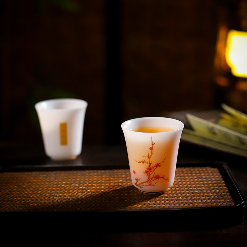 闻香杯品茗杯梅兰竹菊主r人杯高端冰种德化白瓷功夫茶具单杯小茶