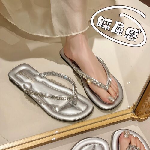 网红水钻夹趾凉拖鞋女2025新款B夏季外穿时尚平底沙滩防滑人字拖