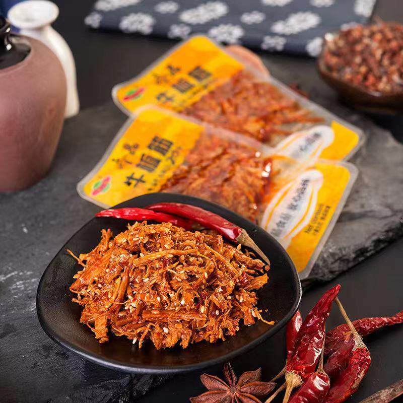 新货牛板筋湖南特产小包装麻辣 干牛筋零食小吃休闲 食品