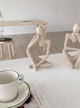 现代简约左思右想抽象人物品摆件北欧办公室书架装饰布置摆设