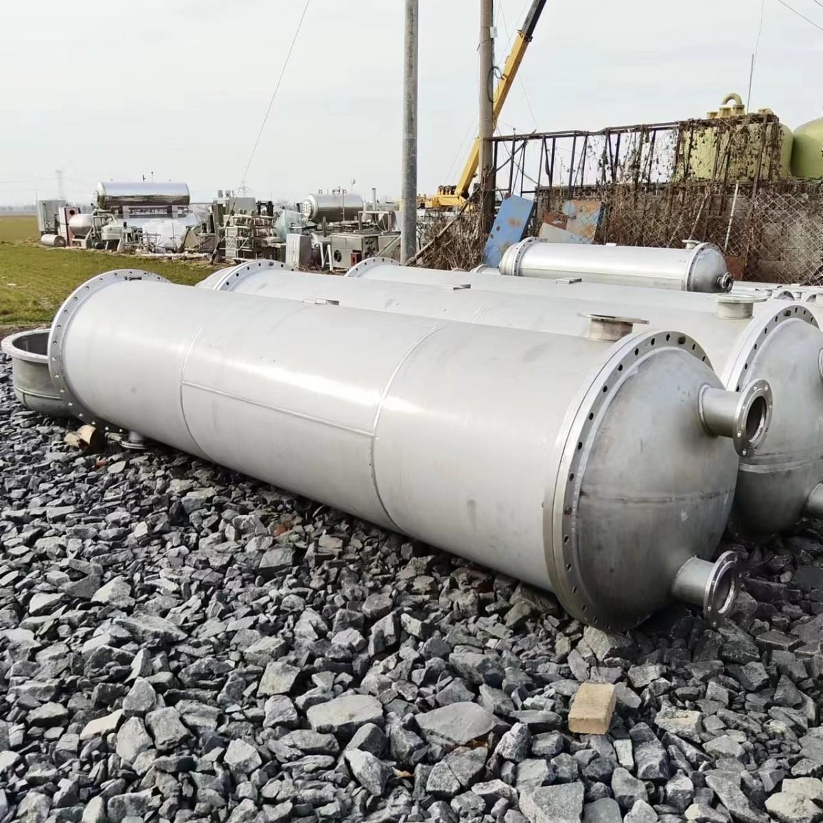 食品饮料不锈钢冷凝器工业立式散热强制循环油水列管式冷凝器