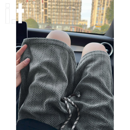 itizzu休闲运动条纹针织短裤