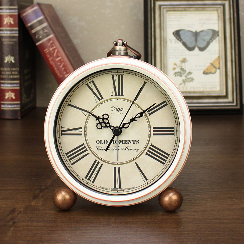 时钟桌面客厅家用小型钟表摆件美式复古个性创意台钟北欧简约闹钟