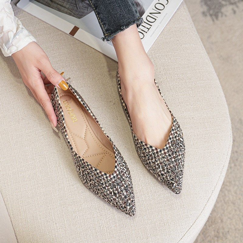 水钻单鞋女平底2024年春秋新款内增高气质尖头浅口大码女鞋41一43,女鞋,其他拖鞋,淘宝优惠券,粉丝福利购,淘宝优惠卷