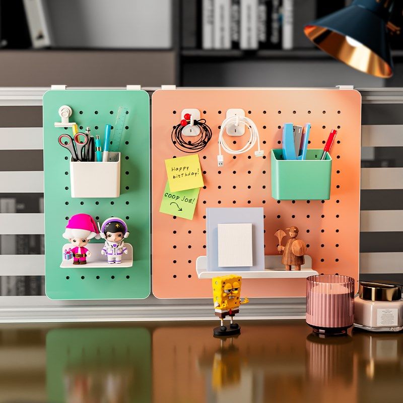 办公桌工位收纳洞洞板桌面屏风悬挂置物架装饰展示免打孔diy配件