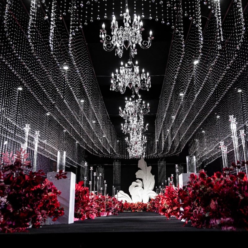 婚礼堂婚庆道具铁艺吊顶椭圆环婚礼舞台造型水晶珠帘菠萝珠串架子