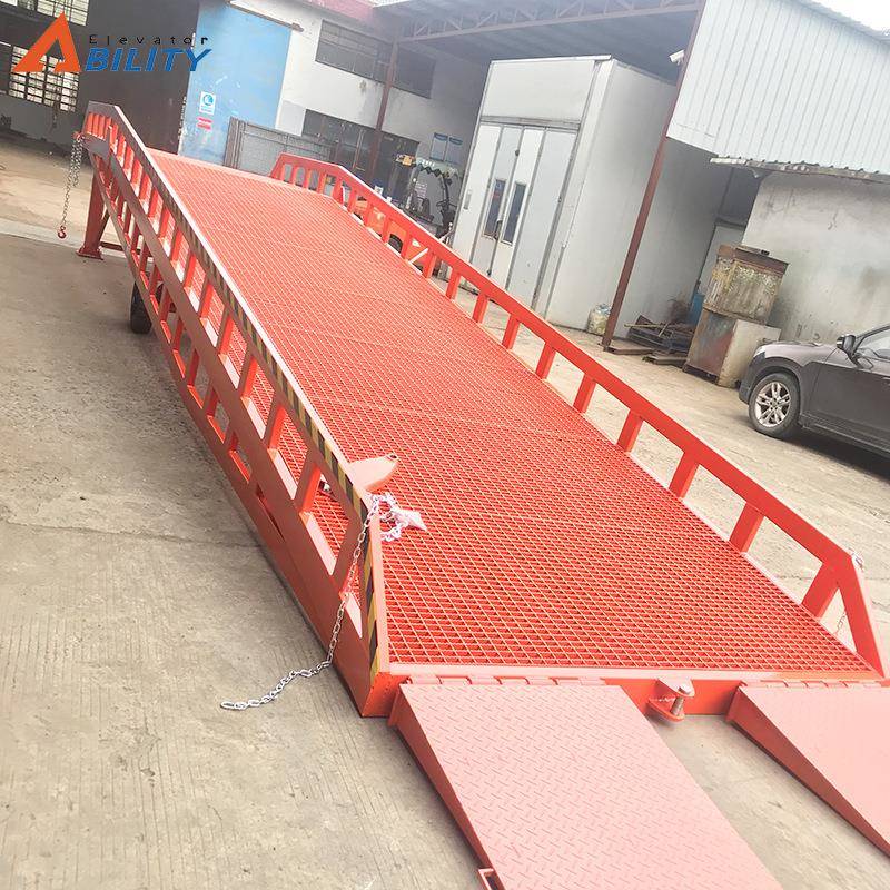 厂家供应集装箱叉车装卸平台移动式液压登车桥货车搭接卸货平台