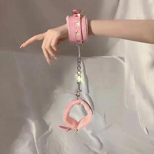 情侣趣味玩具皮革手铐脚铐PU材质拍照剧本杀游戏道具毛绒手扣脚镣