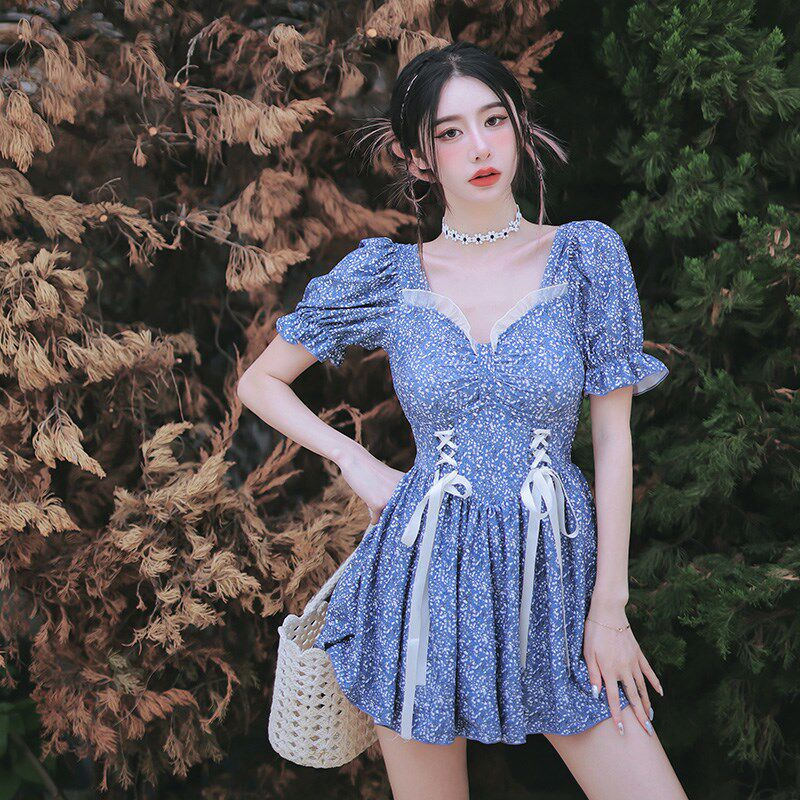 大码泳衣女款连体裙式显瘦遮肚保守胖mm202O4新款高级感泡温泉泳