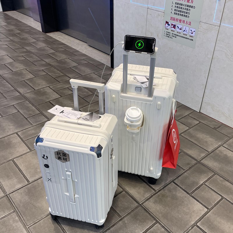 加厚大容量弹簧减震行李箱 40寸万向轮密码旅行箱 女款.皮质拉杆
