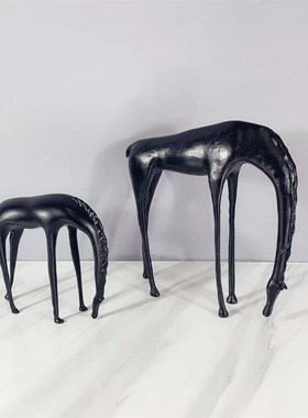 新中式现代饮水马金属动物雕塑摆件样板间客厅酒店抽象低头马装饰