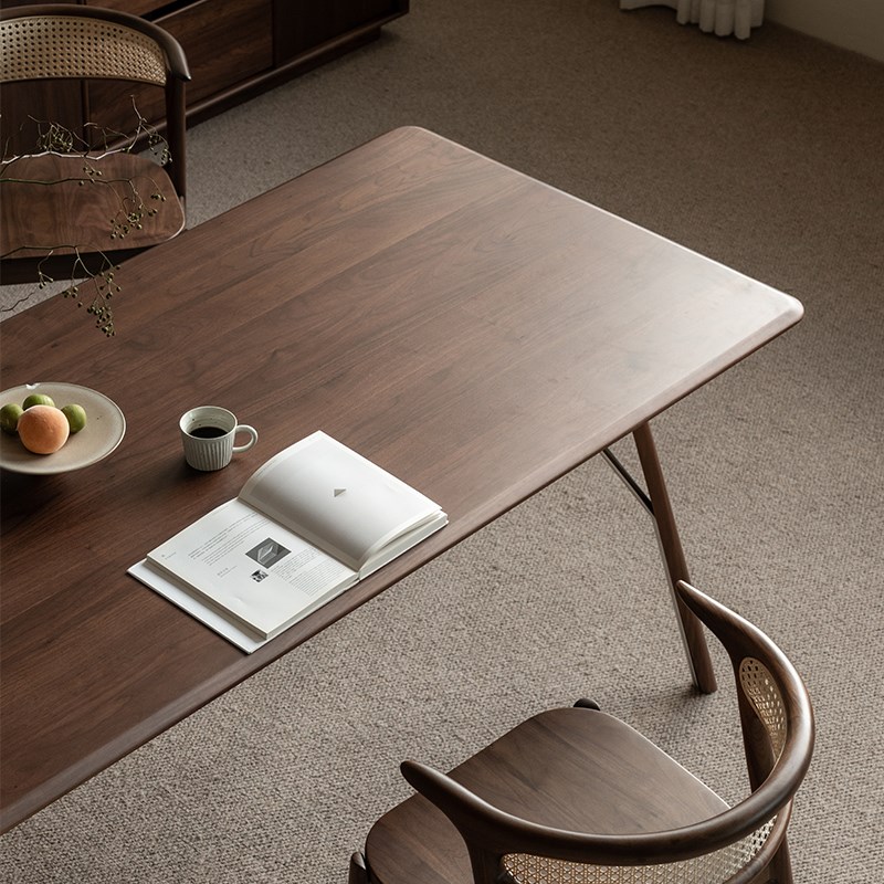 枝影餐桌 致家家居 北美黑胡桃木餐桌侘寂风实木长方形大板桌子