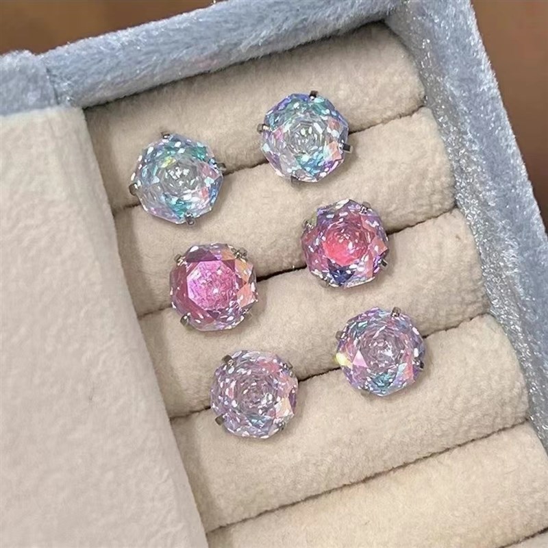 千禧玫瑰切耳骨钉耳蜗钉 超闪定制8mm钛钢小众高级感炫彩镀膜耳钉