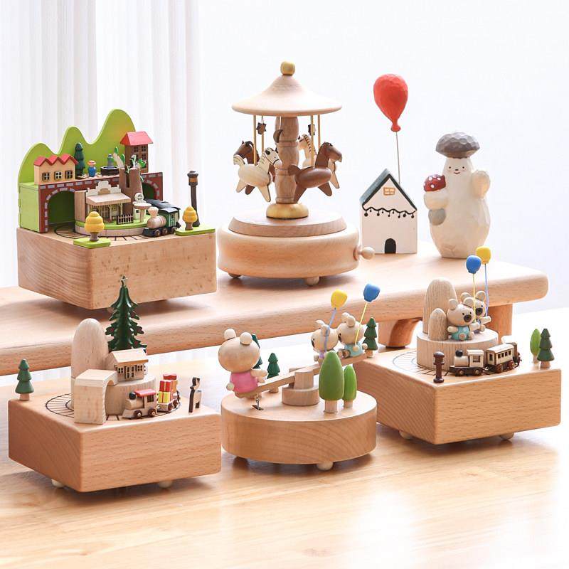 音乐盒八音盒可旋转女孩生日礼物机械发条儿童玩具木质摆件送女生