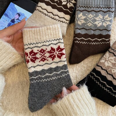 费尔岛复古日系加厚保暖中筒袜
