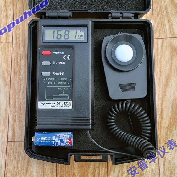 光照度计教室亮度计测光仪1330A/1332A/1334A/1335/TES1339照度计