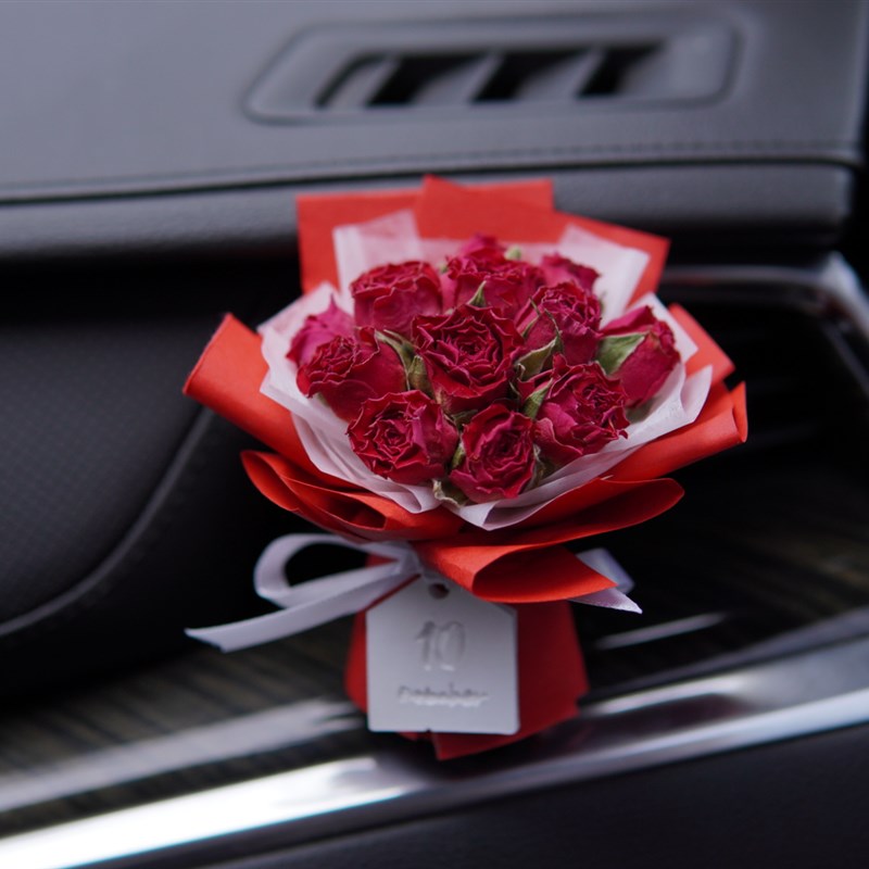 出风口香薰迷你小众玫瑰干花束闺蜜生日情人节拌手礼毕业桌面摆件