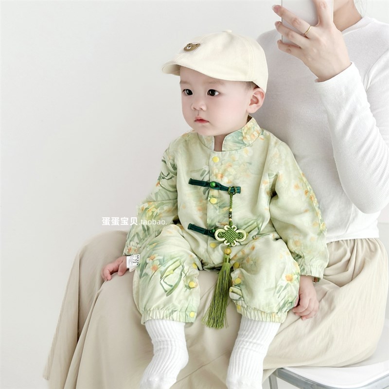 中式婴儿衣服男宝宝秋装连体哈衣唐装满月百天周岁礼服春秋季外出