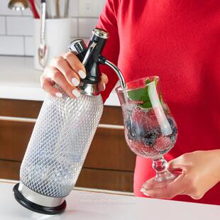 奥地利iSi苏打汽水瓶CO2氮气冷翠咖啡饮品气泡水制做机商用饮料机