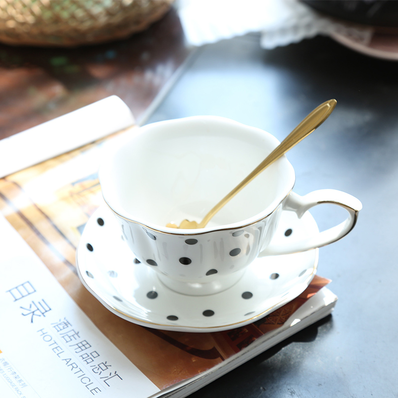 美式欧式波点咖啡杯 优雅下午茶杯 骨瓷手工描绘金边红茶杯配碟勺