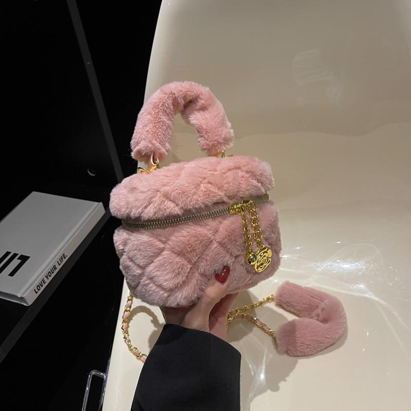 推荐秋冬新款小香风毛毛包