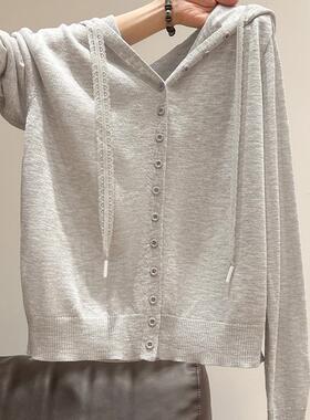 灰色针织开衫外套女秋季薄款2025新款休闲百搭连帽设计感长袖上衣