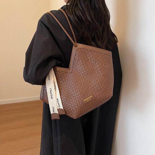 极速大容量收纳包包女2026新款高级感通勤上班单肩挎包上课托特手