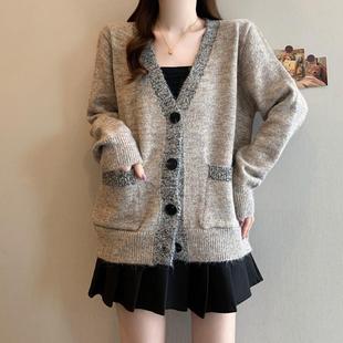 推荐法式复古V领灰色毛衣外套女秋冬大码胖mm宽松慵懒高级感针织