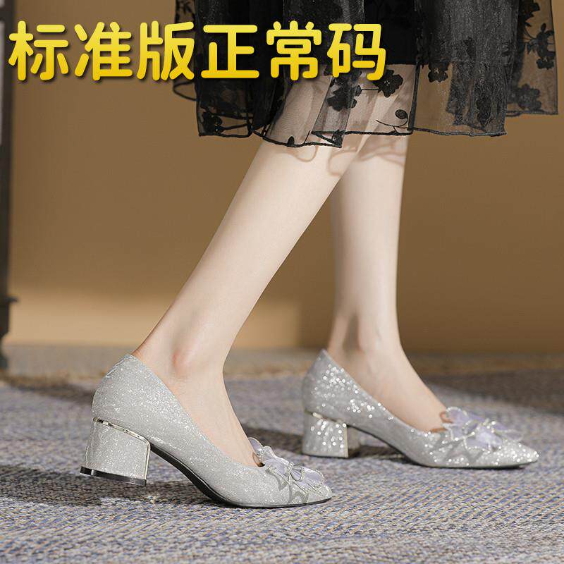 推荐粗跟单鞋女高跟鞋新娘伴娘结婚鞋蝴蝶结胖脚宽尖头大码女鞋41