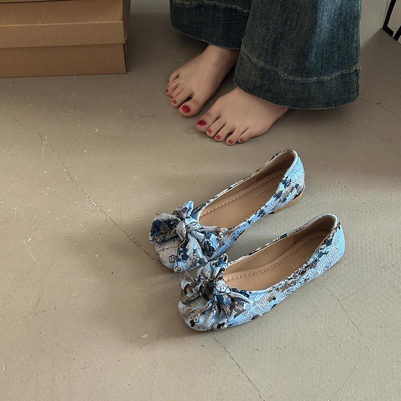 极速红色绒面花朵玛丽珍鞋女粗跟不累脚新娘婚鞋秀禾敬酒服两穿高