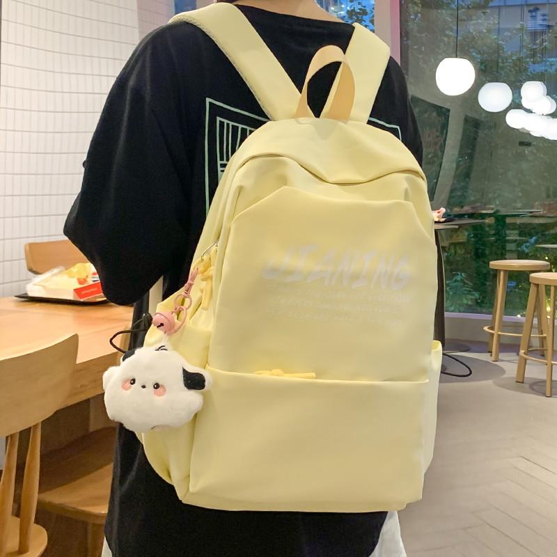 推荐书包女初中生韩版大容