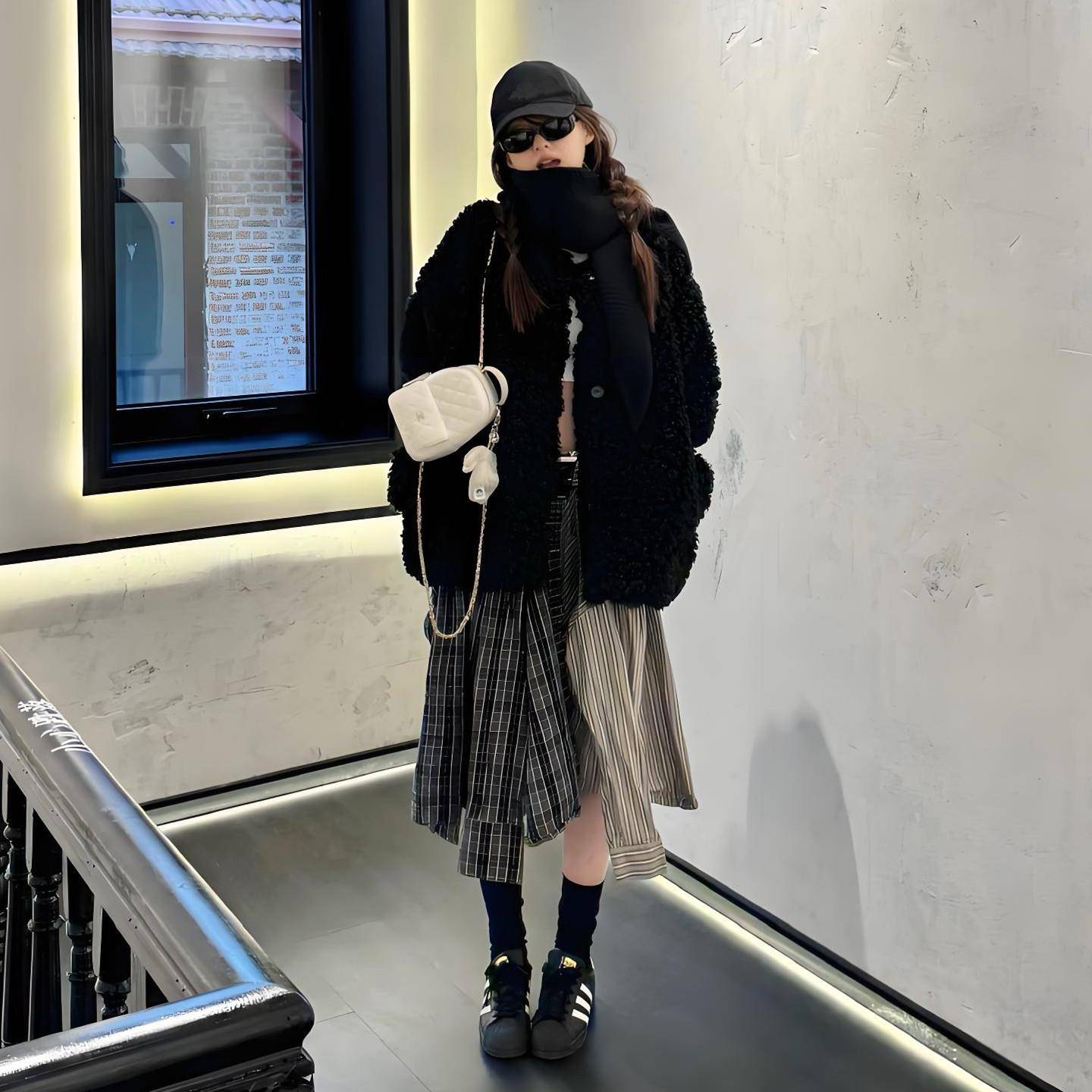 极速黑色羊羔毛皮草外套女2026冬新款环保毛毛上衣中长款皮毛一体