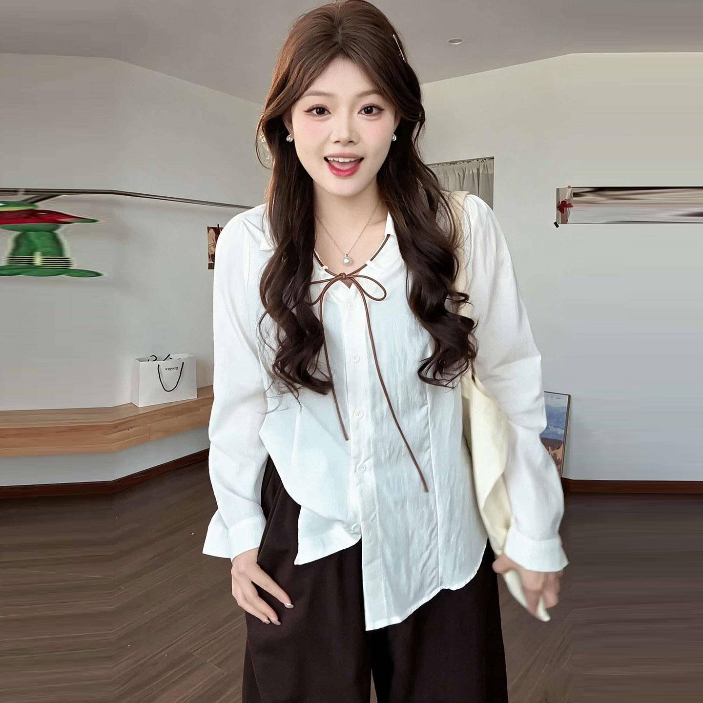 极速大码法式蝴蝶结系带衬衫女秋季胖mm长袖浅蓝色显瘦设计感百搭