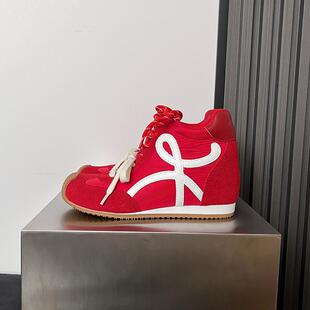 推荐10CM内增高德训鞋女款2026新款春夏红色厚底小个子板鞋透气运