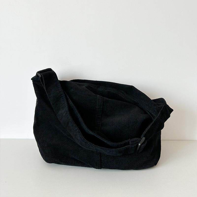 推荐大容量慵懒风单肩包男女通用灯芯绒斜挎包韩版学生上课书包健