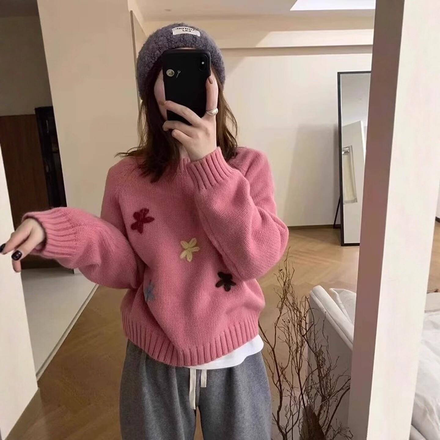 极速韩系甜美立体花朵刺绣毛衣女秋冬新款软糯圆领宽松百搭针织衫