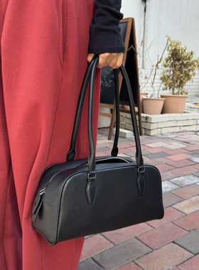 小众设计india横版保龄球包老钱风大容量通勤长柄黑色单肩腋下包