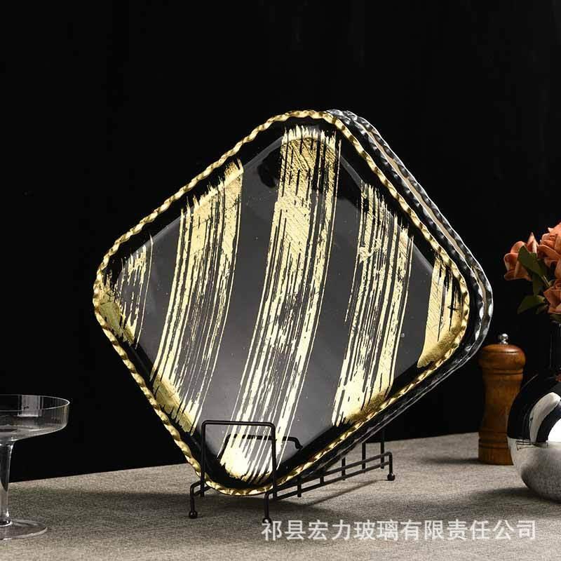 金色玻璃餐盘高档酒店西餐盘子 欧式奢华金色盘子样板间装饰方盘图片