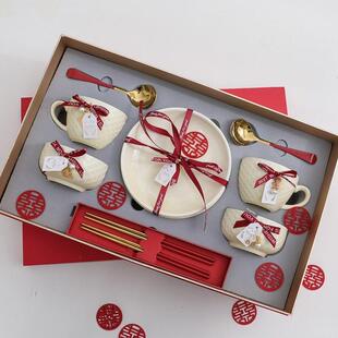 采购产品新婚夫妇的结婚礼物，新娘的碗和筷子餐具，嫁妆，新娘的