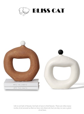 现代简约几何扭曲白色陶瓷摆饰软装艺术样板O间客厅柜子电视柜雕