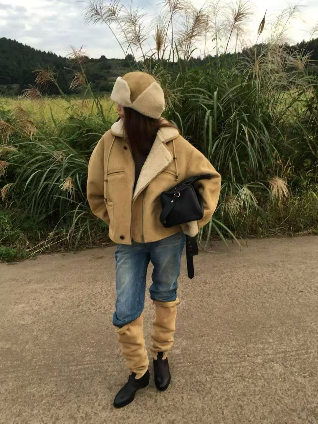 非真实价格：韩国Chic复古简约韩系呼吸家皮毛一体外套 配帽子