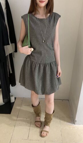 非真实价格：韩国Chic气质温柔小女人设计感时髦休闲连衣裙