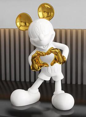 轻奢创意可爱比心米奇公仔电视柜客厅摆件高端大气上档次现代简约