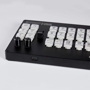 导播之家 vMix 芯象导播键盘 MIDI2.0可携式背光互动导播键盘