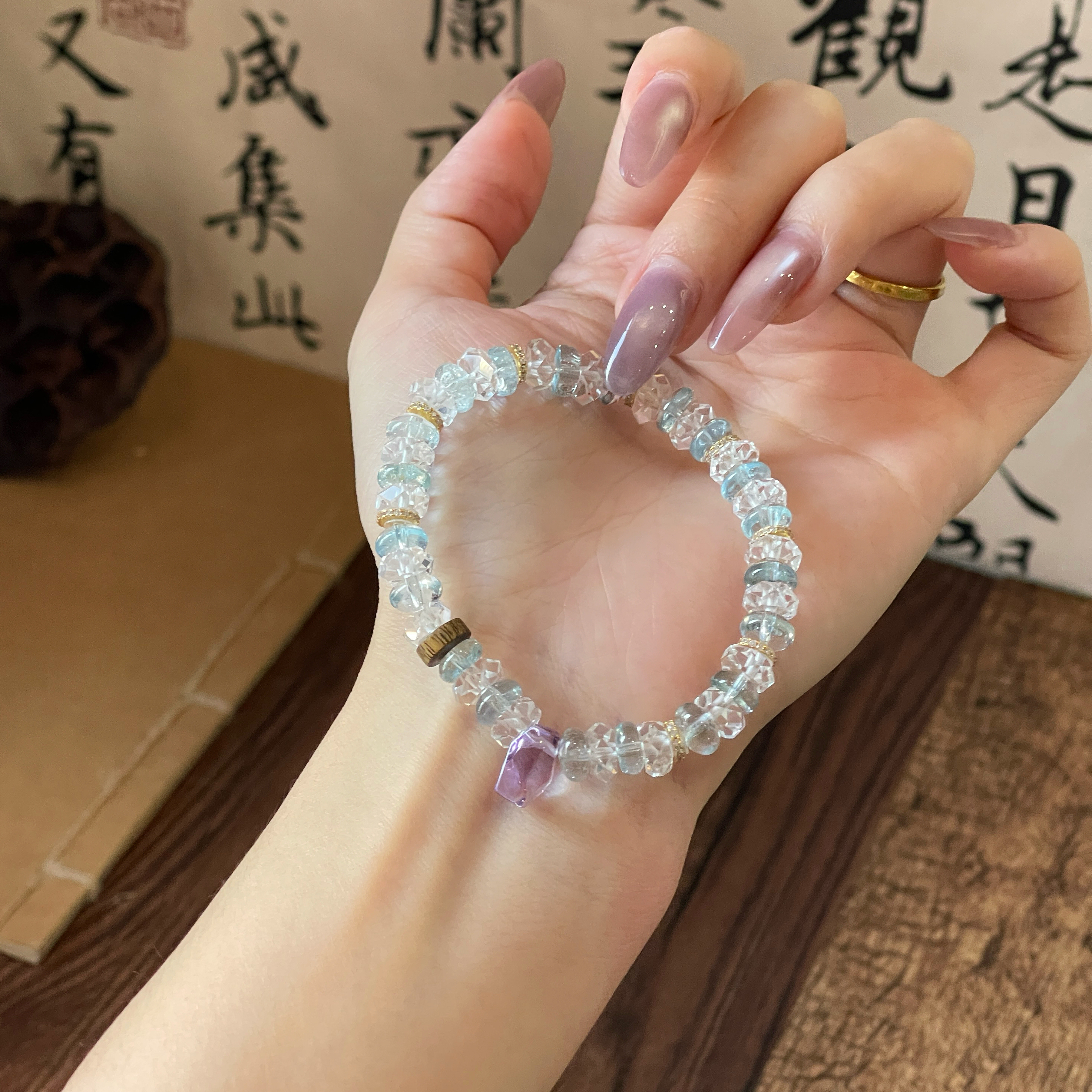 晏火火女款天然水晶沉香个性手串