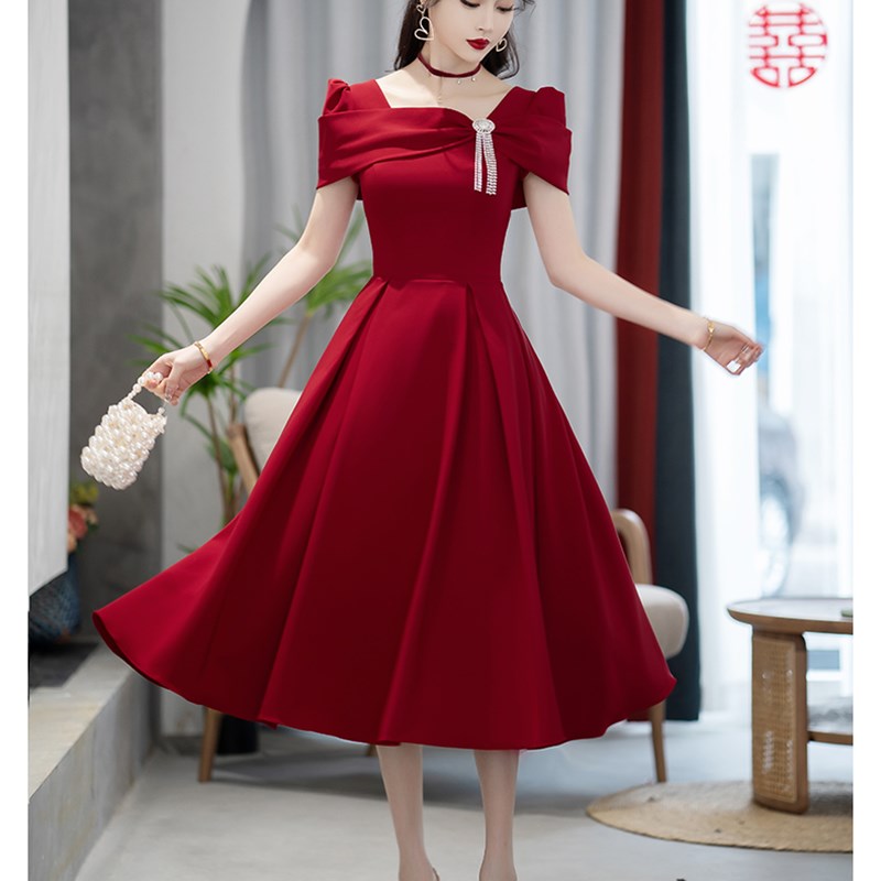 孕妇敬酒服新娘夏款结婚订婚回门礼服连衣裙女新娘日常酒红色遮肚