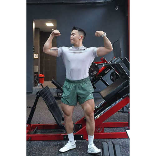 Gymshark运动速干短裤轻薄透气