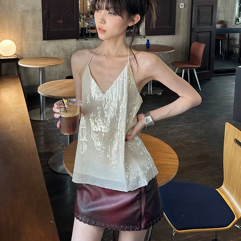 Common in 0120白日焰火 渐变红黑色晕染pu皮半身短裙A字包臀裙女