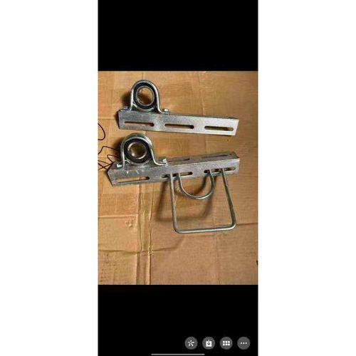 大棚放风机支架滑轮轴承座轴套热镀锌角铁方卡子铁管水泥柱支架