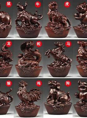 一套实木雕刻十二生肖饰品，牛，虎，兔，龙，蛇，马，羊，猴，鸡